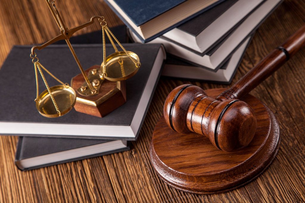 gavel-and-scales